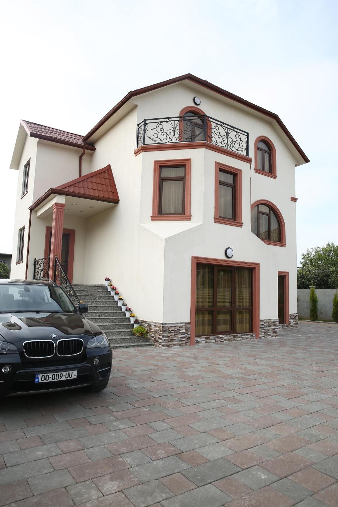 Villa Mariana Batoemi Buitenkant foto