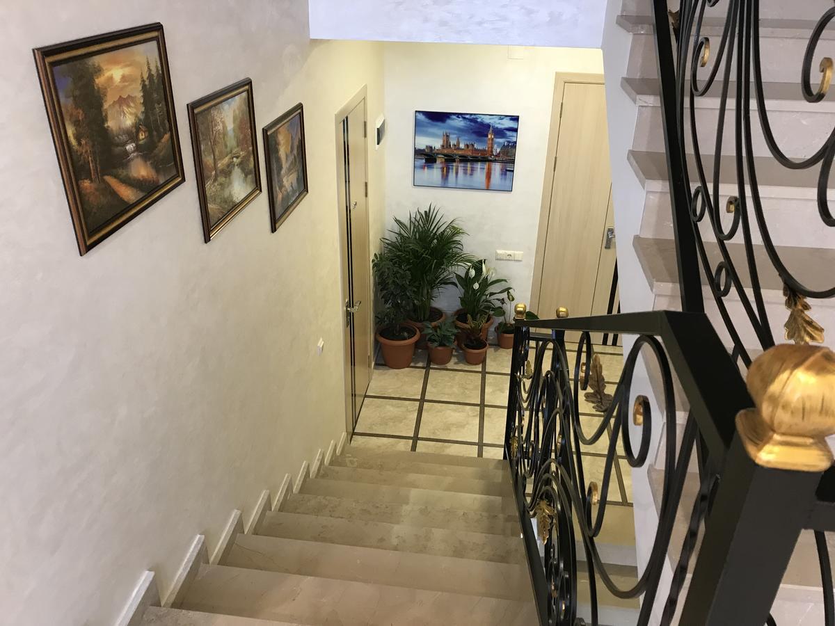 Villa Mariana Batoemi Buitenkant foto